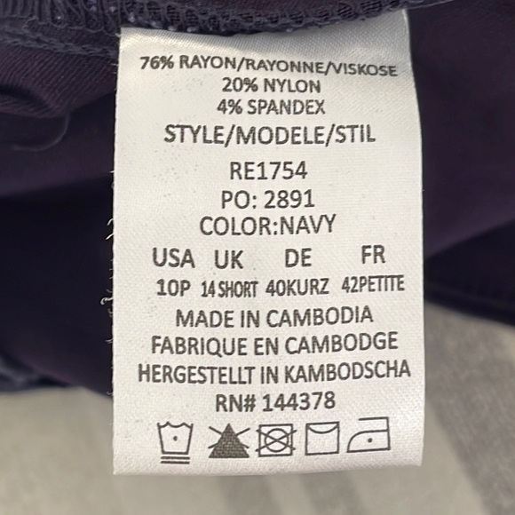 NWT Barely Bootcut Navy Work Pants Sz. 10P - Picture 12 of 13